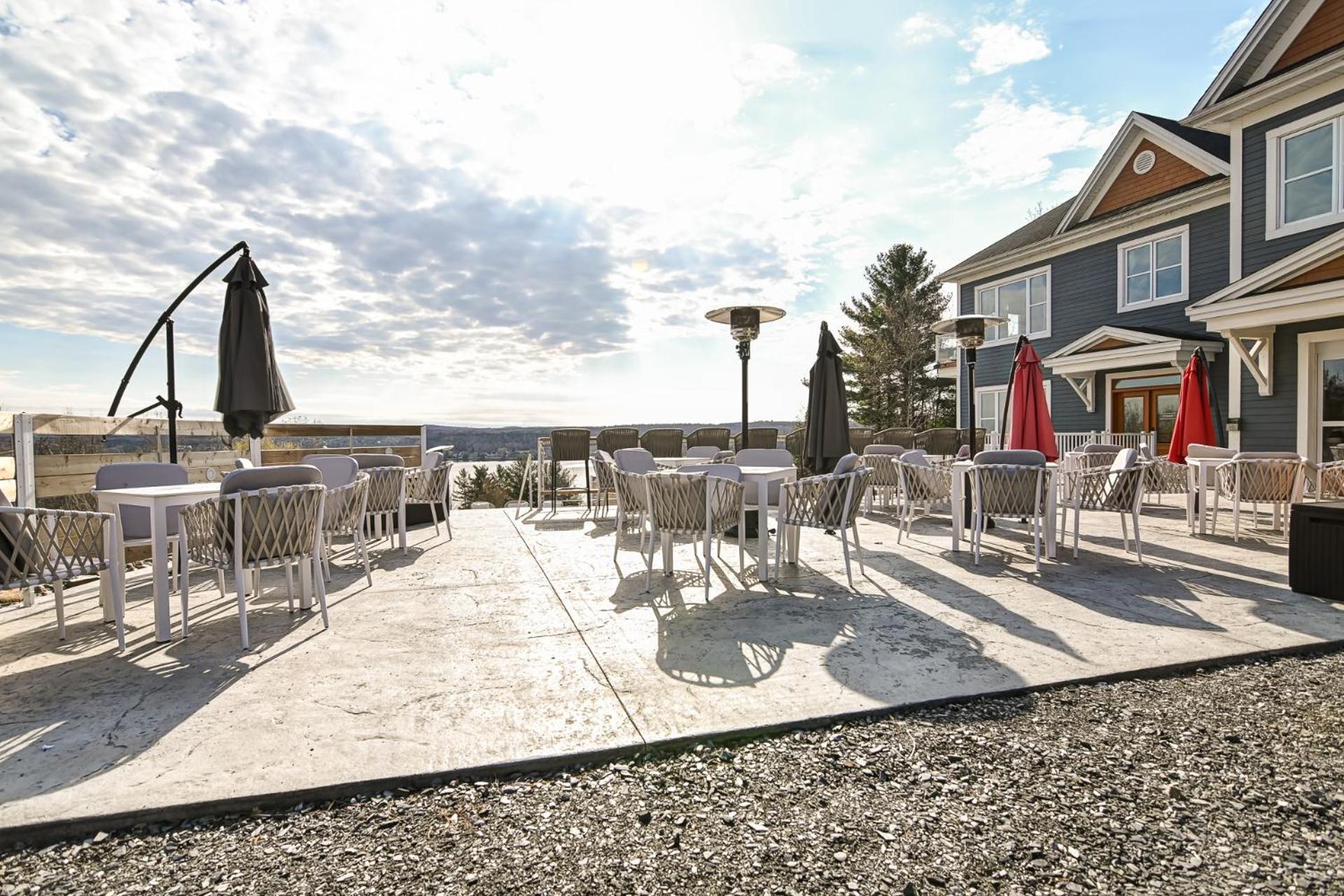 Location Au Sommet Du Lac Magog Luaran gambar